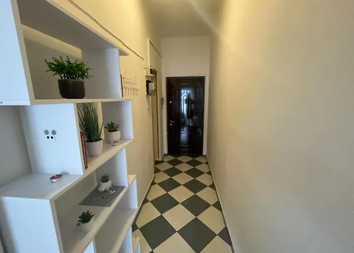 View Central! Apartment